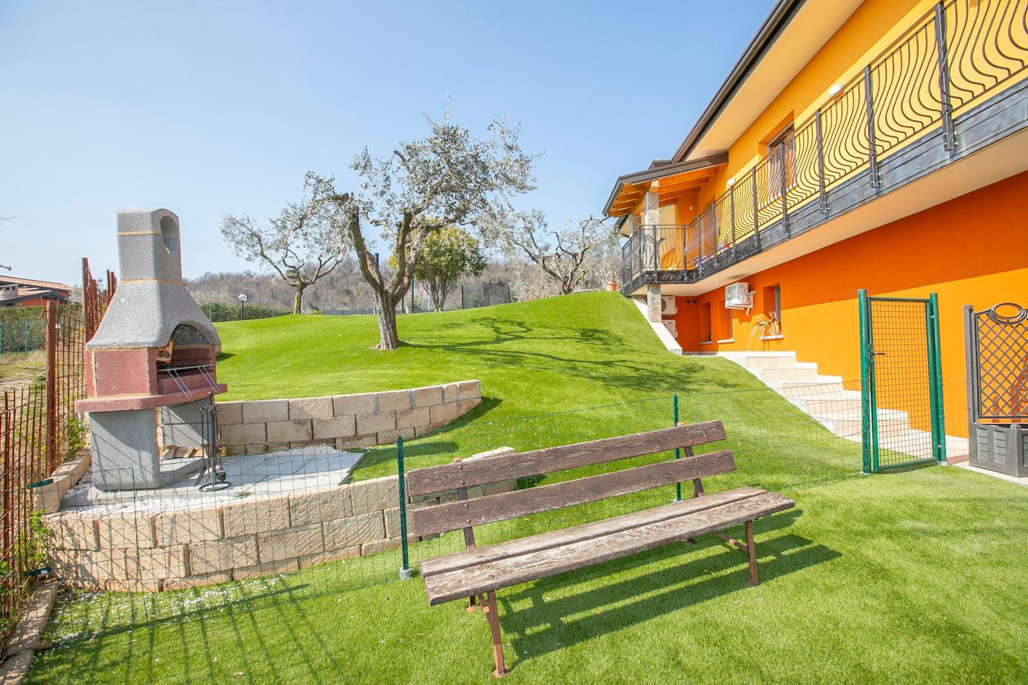 Villa Teresa Apt Lake Garda View - Happy Rentals Soiano Del Lago Exterior photo